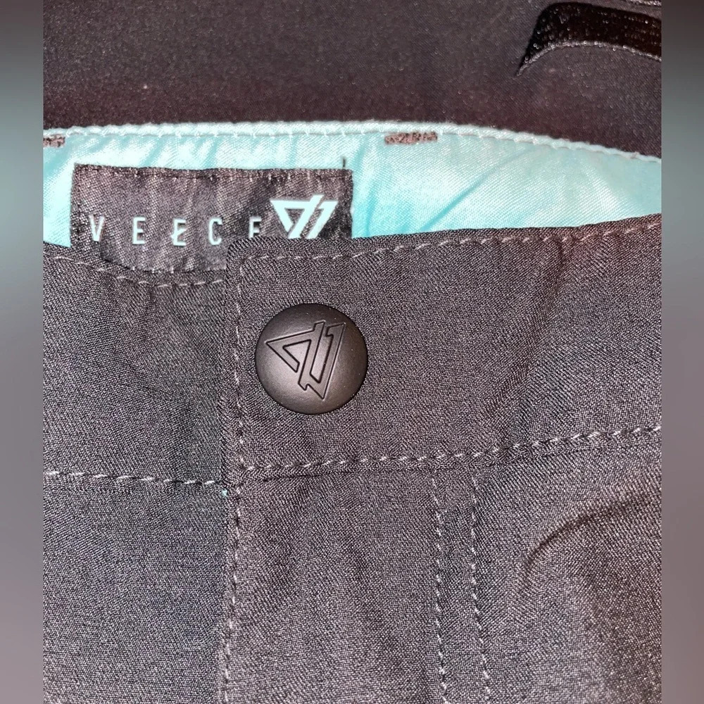VEECE Men’s Ezekiel Stretch unlined Walkshort charcoal grey Size 30 - Picture 2 of 12